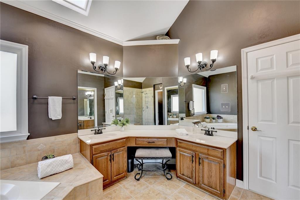 2980 Georgian Manor Drive