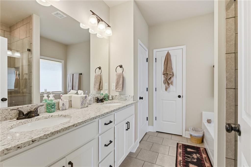 4417 Barefoot Run
