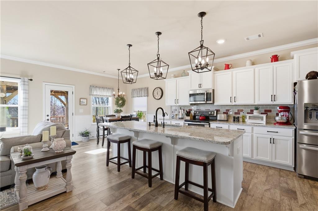 4417 Barefoot Run