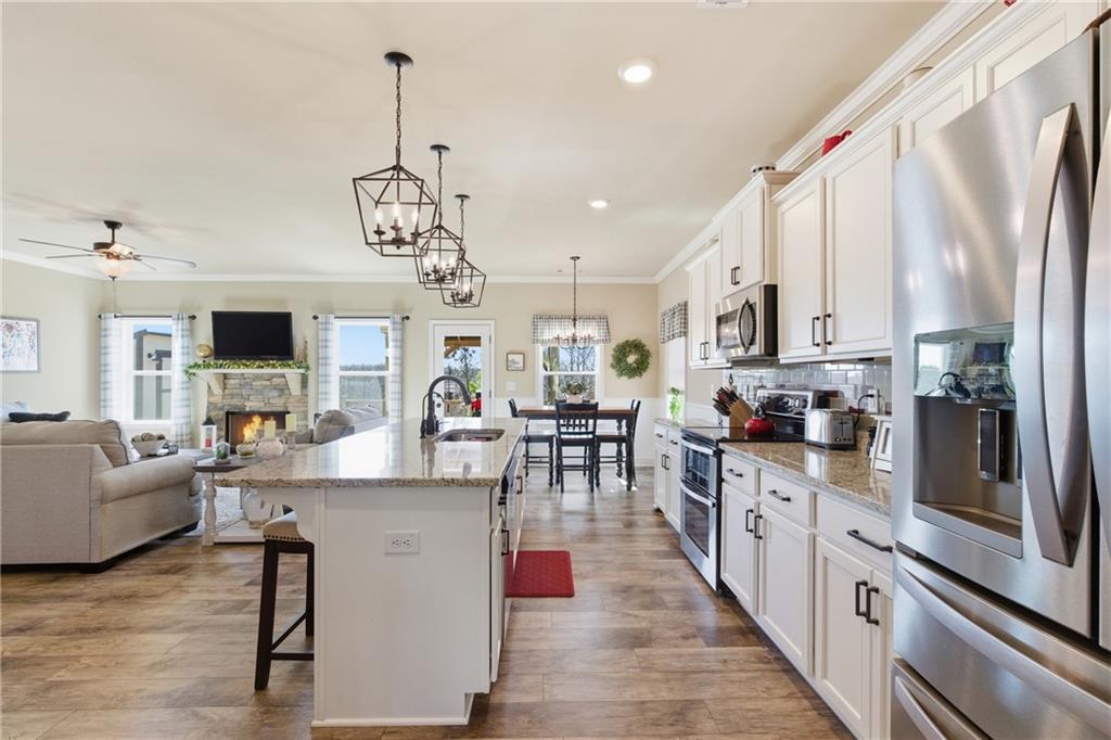 4417 Barefoot Run
