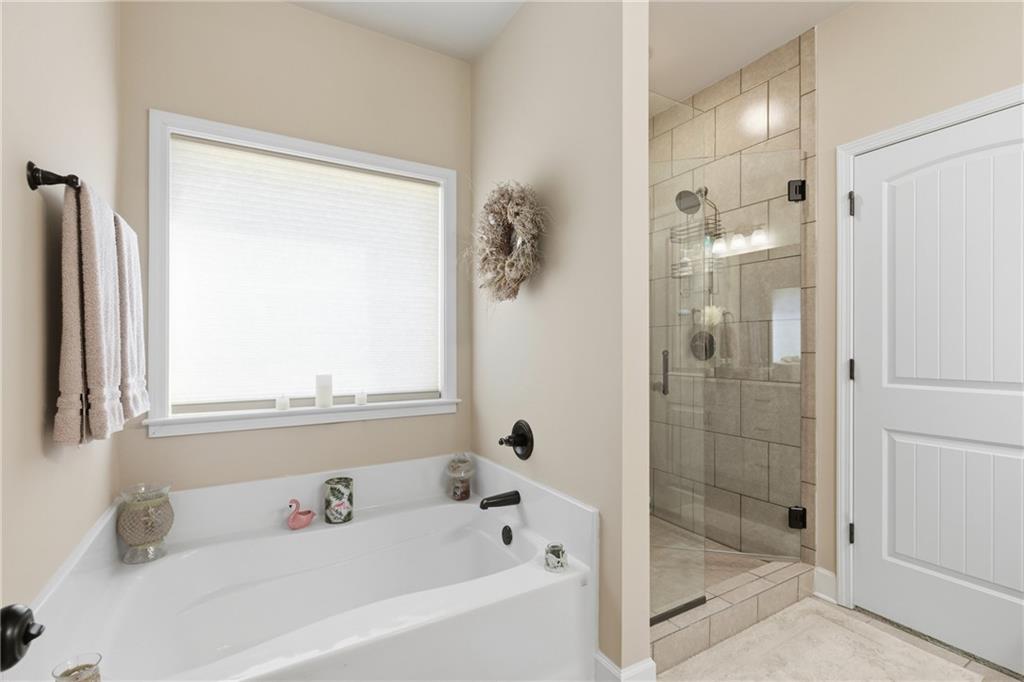 4417 Barefoot Run