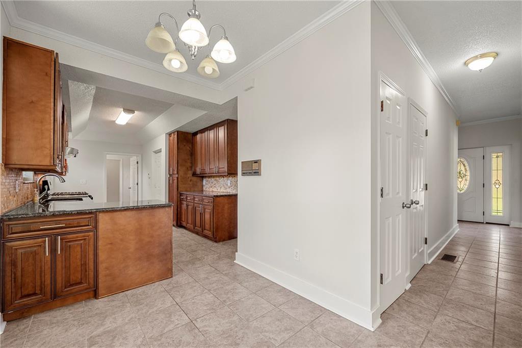 140 Forest Lake Drive