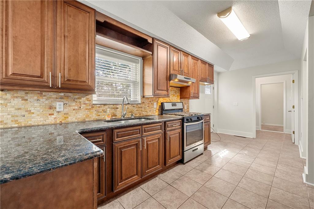 140 Forest Lake Drive