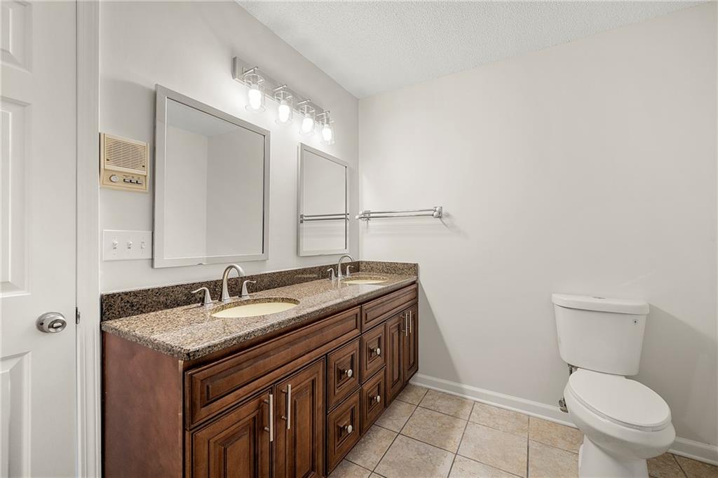 140 Forest Lake Drive