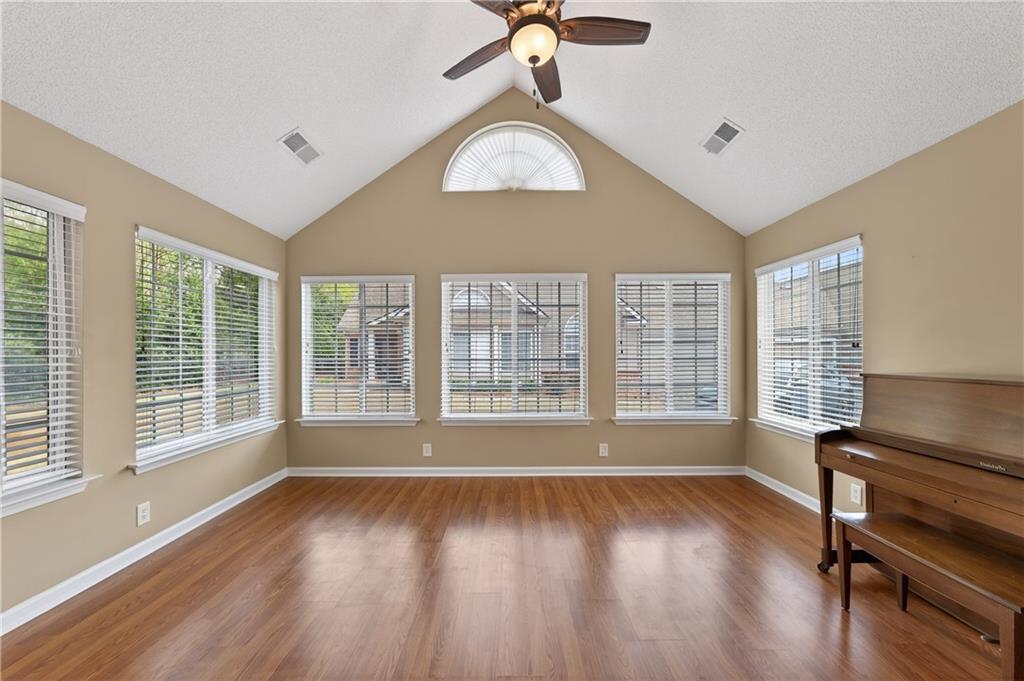 1200 Sweet Apple Circle