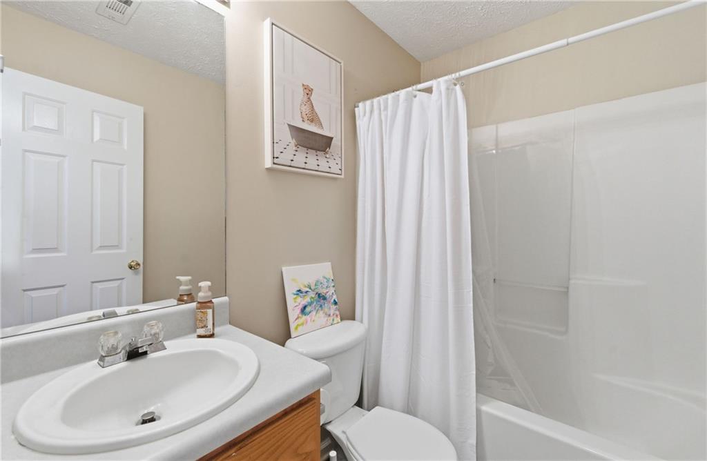 271 Oak Grove Way