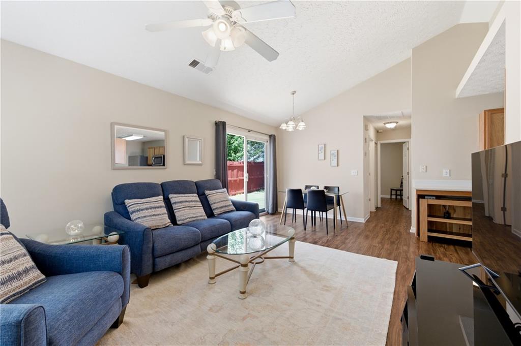 271 Oak Grove Way