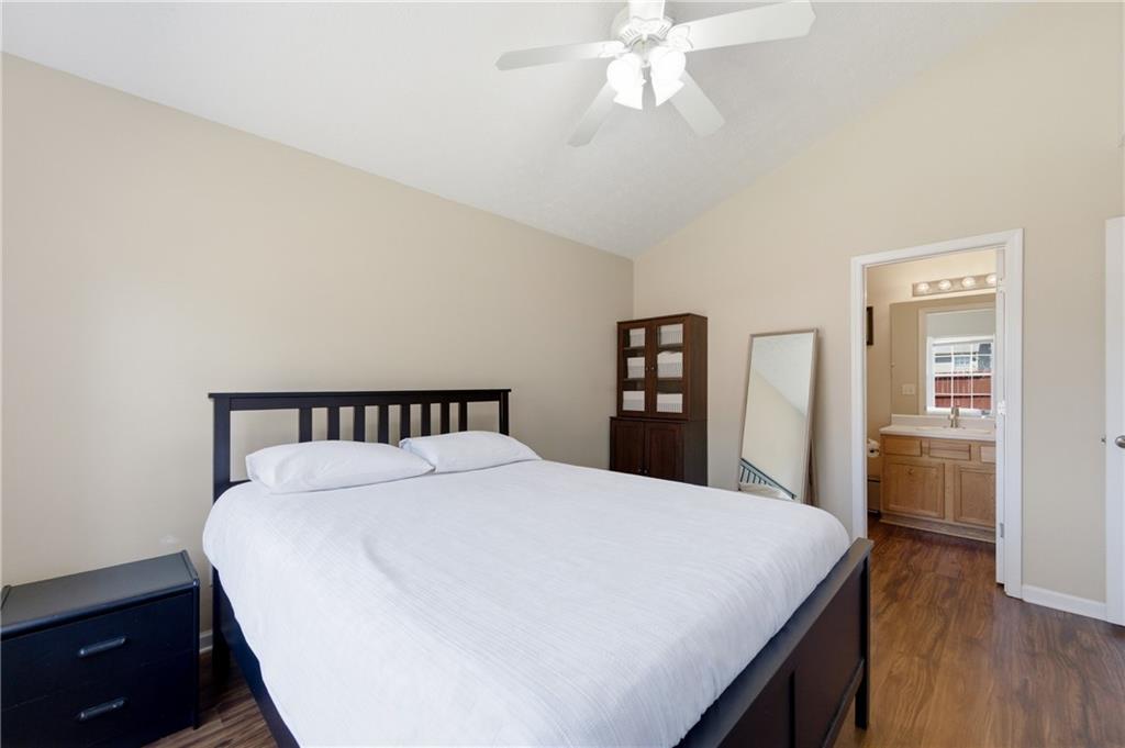 271 Oak Grove Way