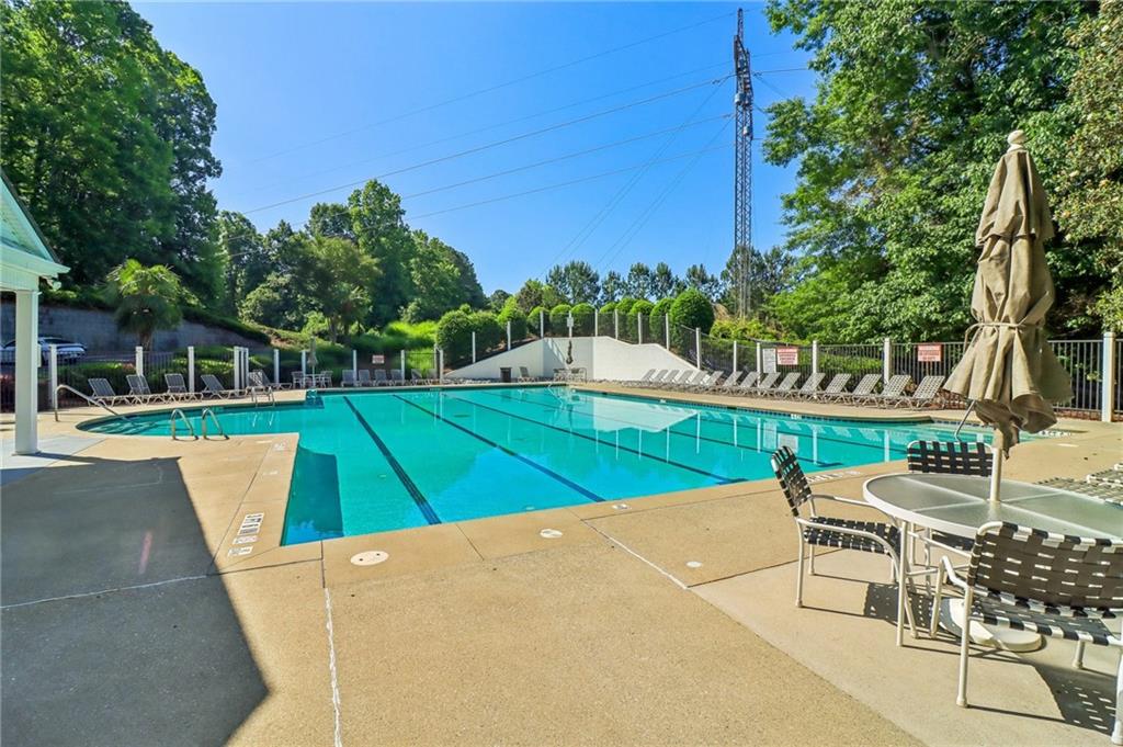 10900 Wittenridge Drive Unit D8