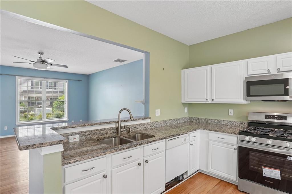 10900 Wittenridge Drive Unit D8