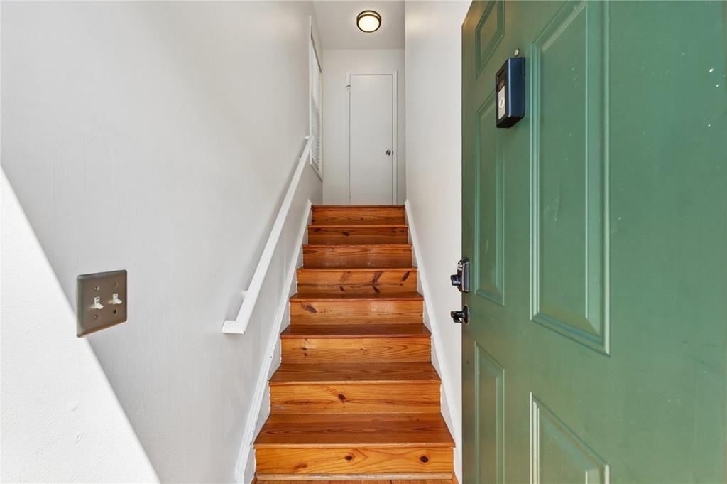 1608 Glenleaf Drive