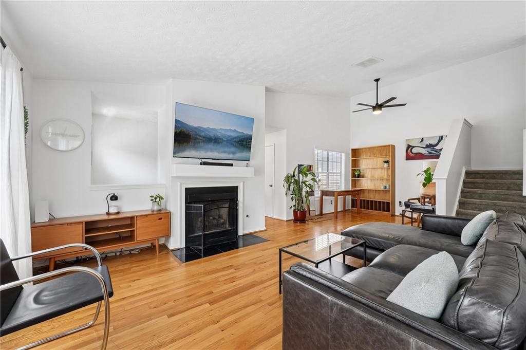 1608 Glenleaf Drive