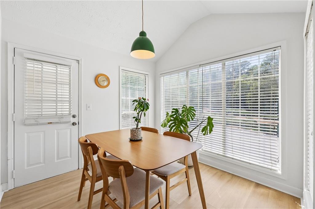 1608 Glenleaf Drive