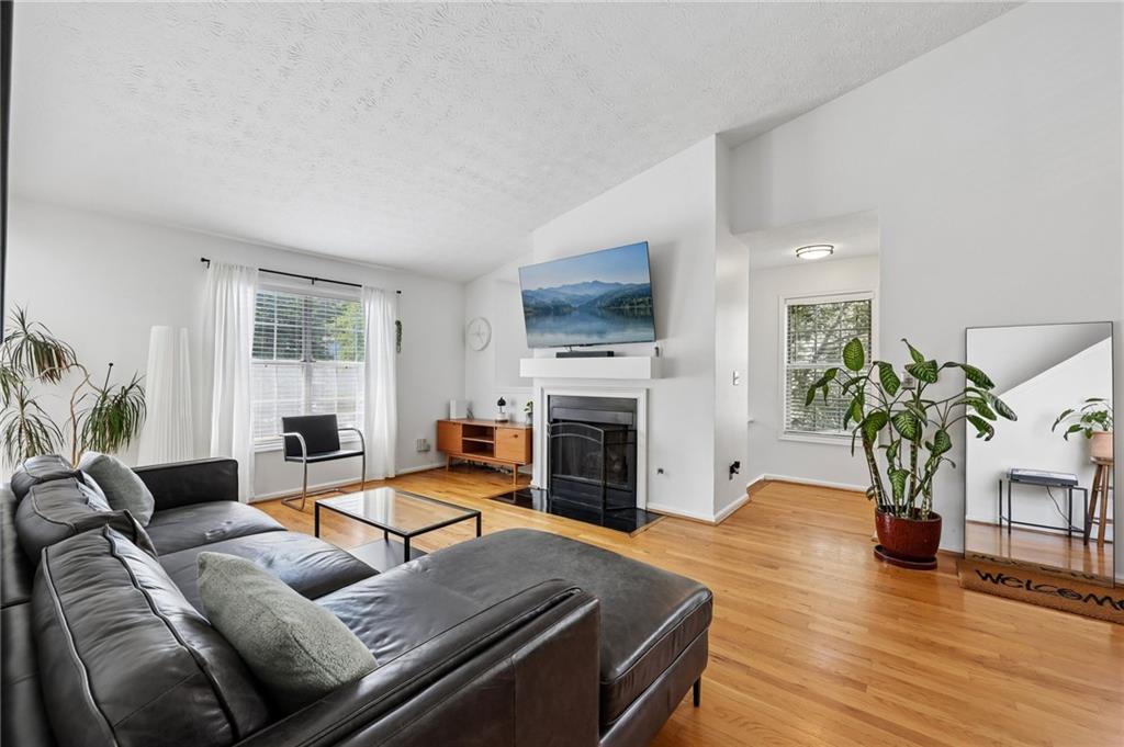 1608 Glenleaf Drive