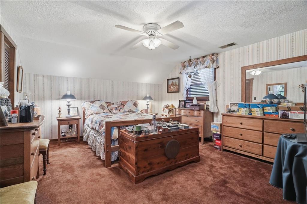 988 Woodland