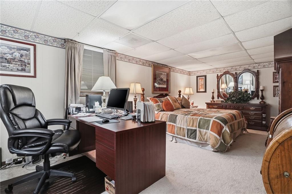 988 Woodland