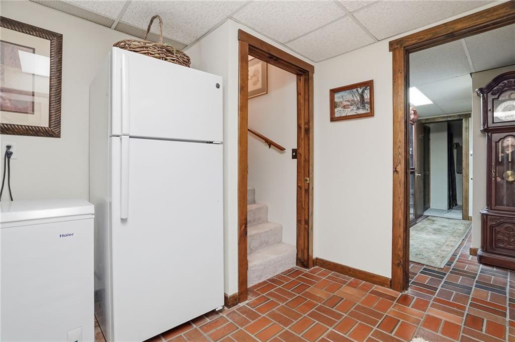 988 Woodland