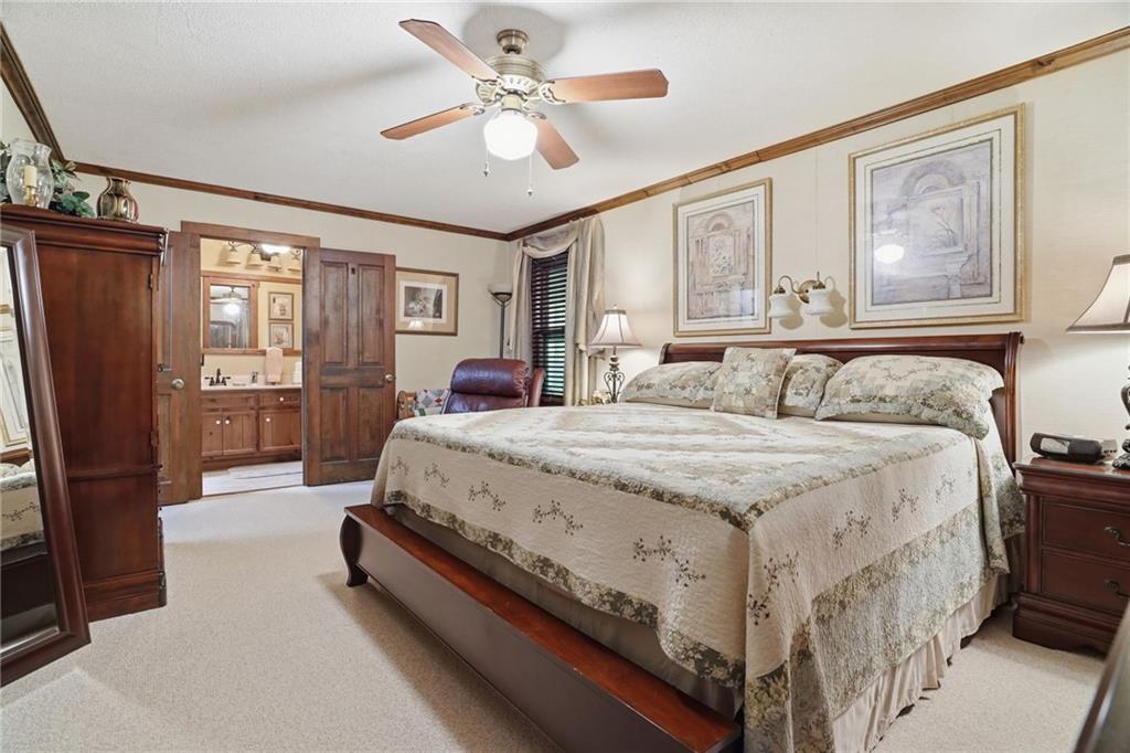 988 Woodland
