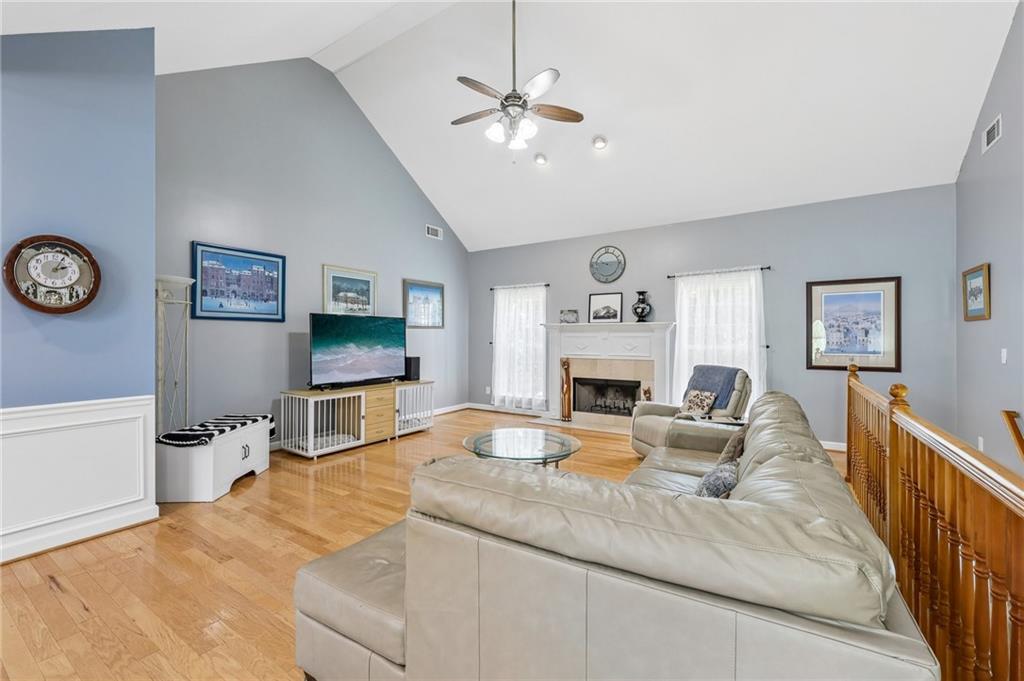 3576 Phoenix Cove Drive