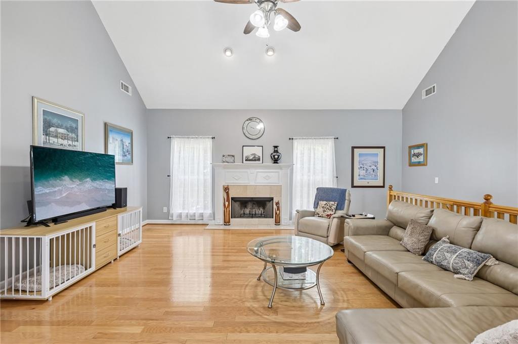 3576 Phoenix Cove Drive