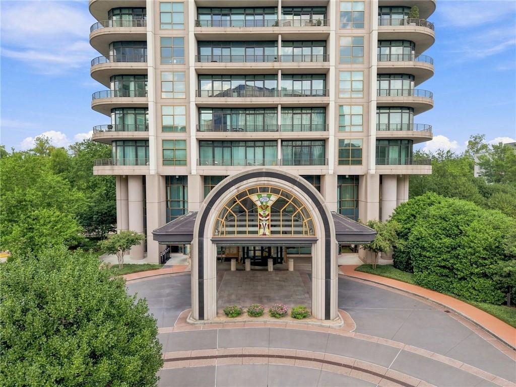 750 Park Avenue NE Unit 22W
