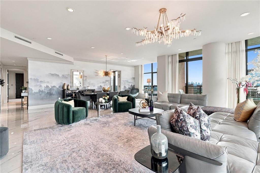 750 Park Avenue NE Unit 22W