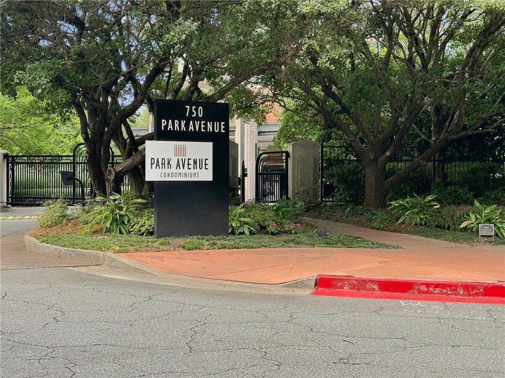 750 Park Avenue NE Unit 22W