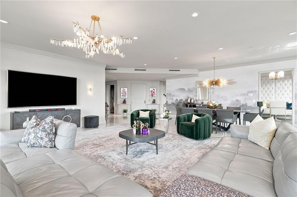 750 Park Avenue NE Unit 22W