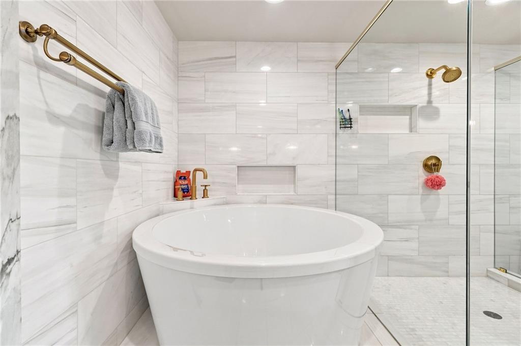 750 Park Avenue NE Unit 22W