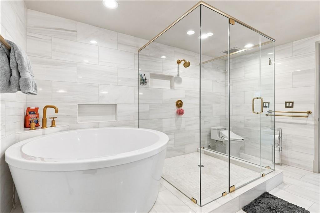 750 Park Avenue NE Unit 22W