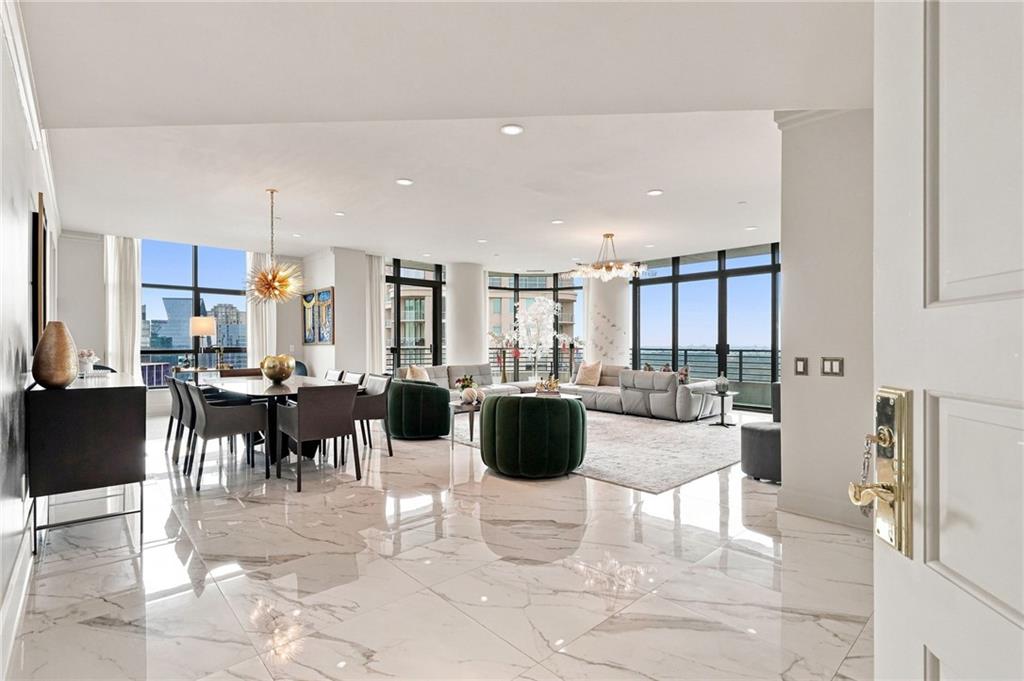 750 Park Avenue NE Unit 22W
