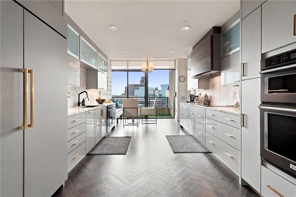 750 Park Avenue NE Unit 22W