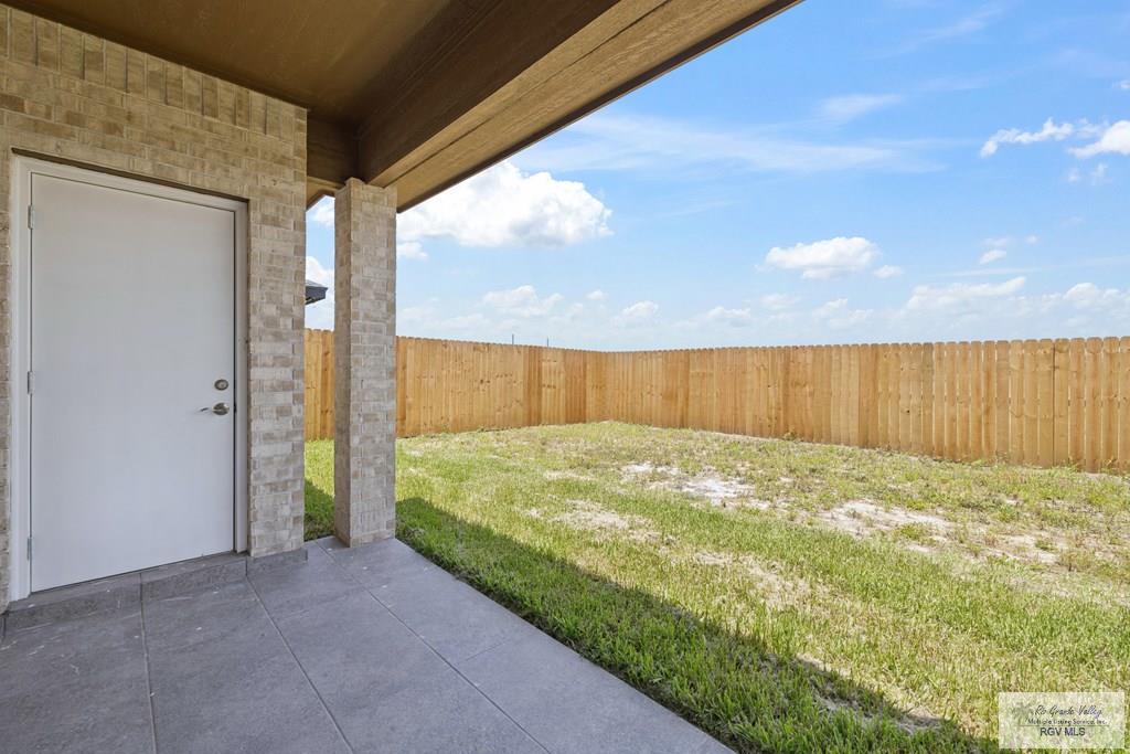 699 Foster Ln