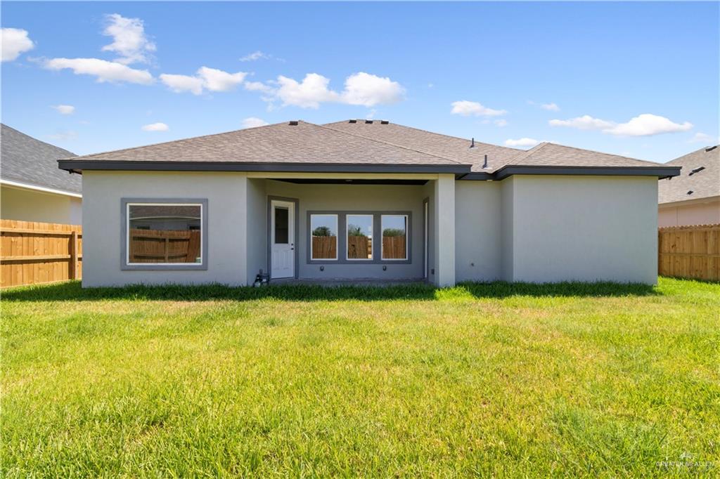 3209 E Bella Vista Avenue