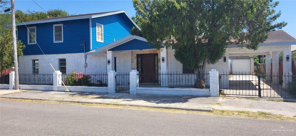 606 E 6th Street