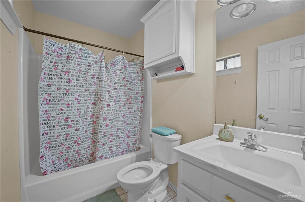 5801 Sunny Drive