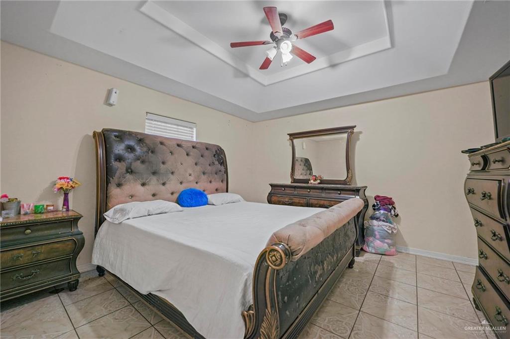 5801 Sunny Drive