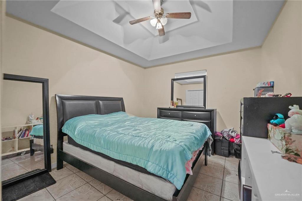 5801 Sunny Drive