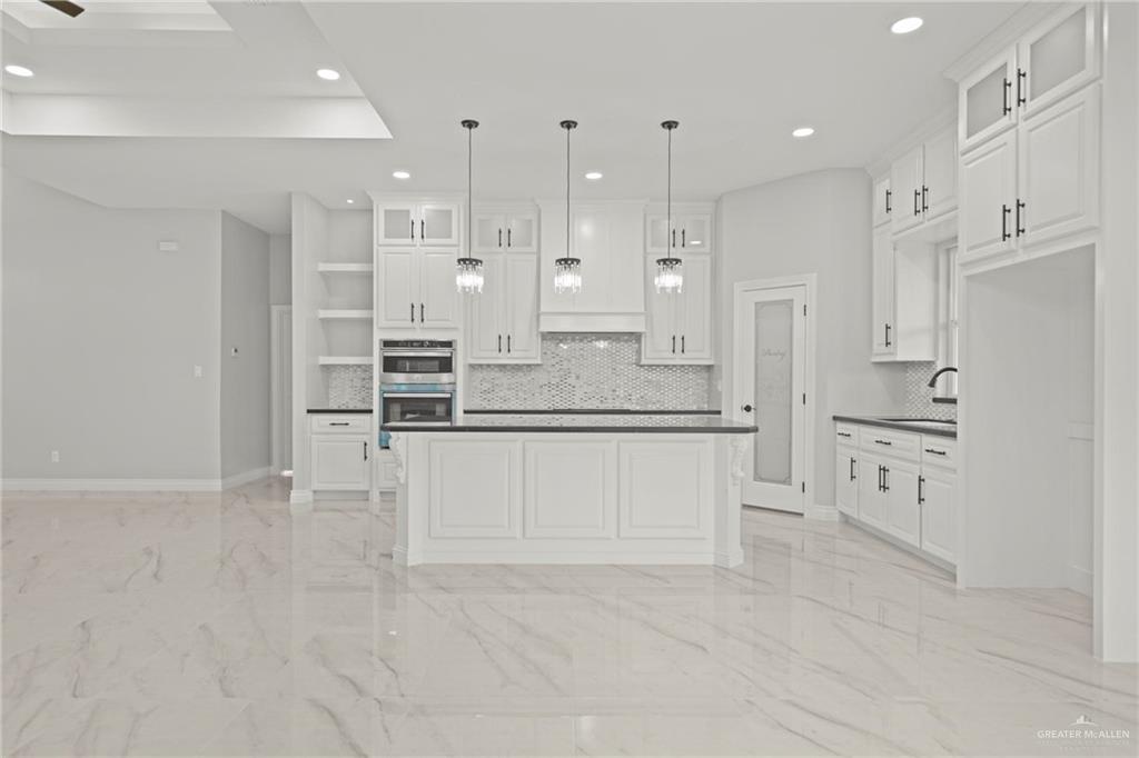 4208 Crisantema Street