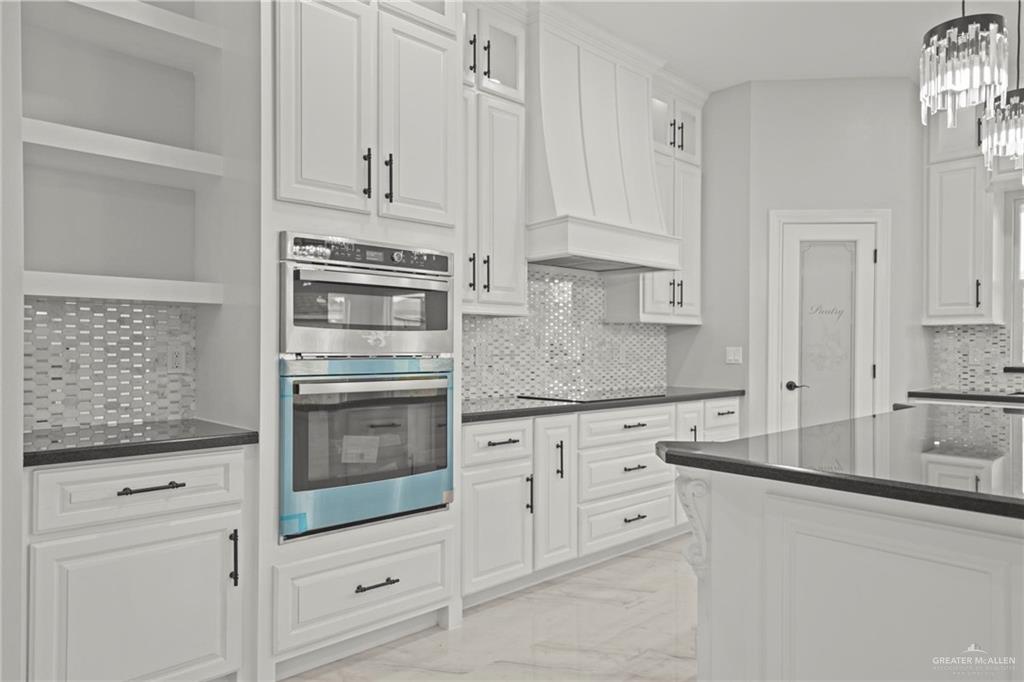 4208 Crisantema Street