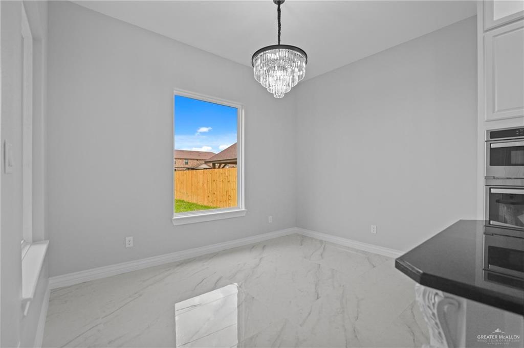 2010 W Sandstone Drive