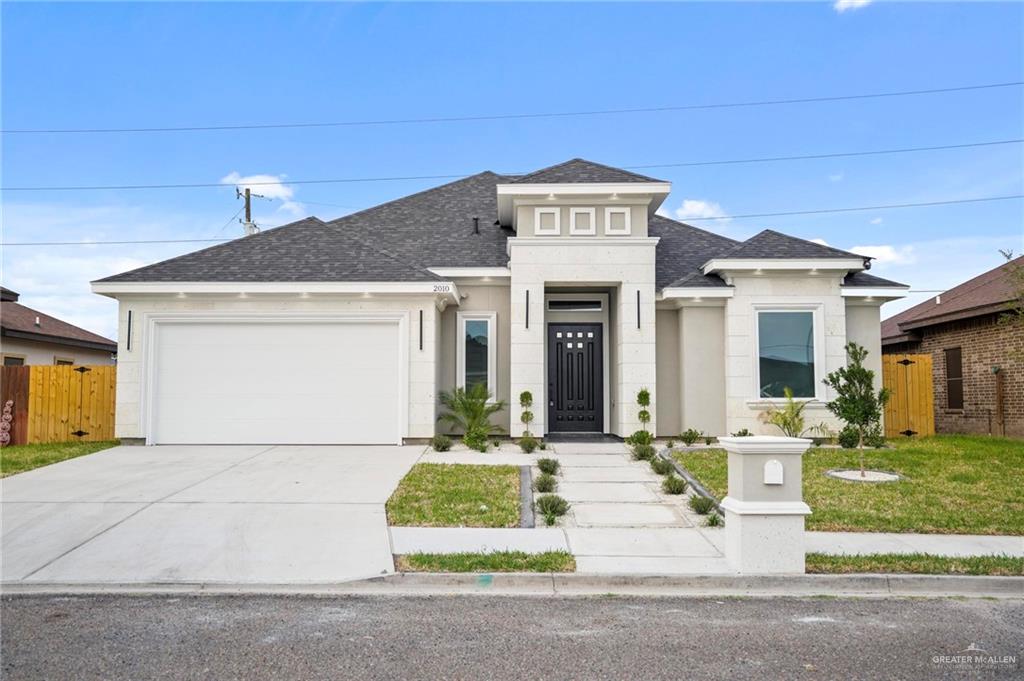 2010 W Sandstone Drive