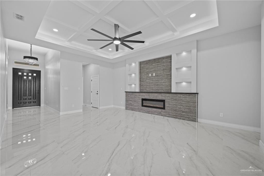 2010 W Sandstone Drive