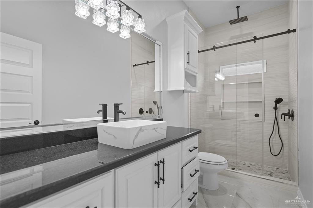 2010 W Sandstone Drive