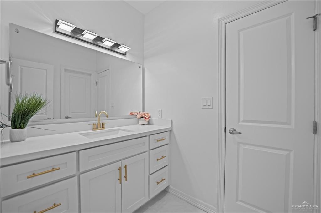 5812 Pelican Avenue, McAllen