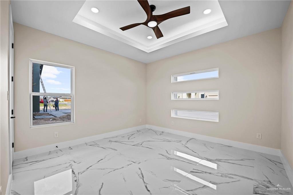 3113 S Auburndale Avenue