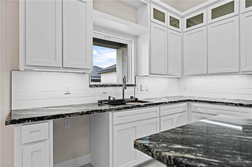 3113 S Auburndale Avenue