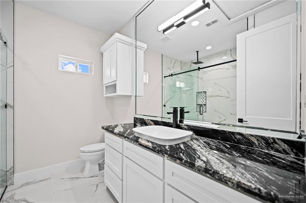 3113 S Auburndale Avenue