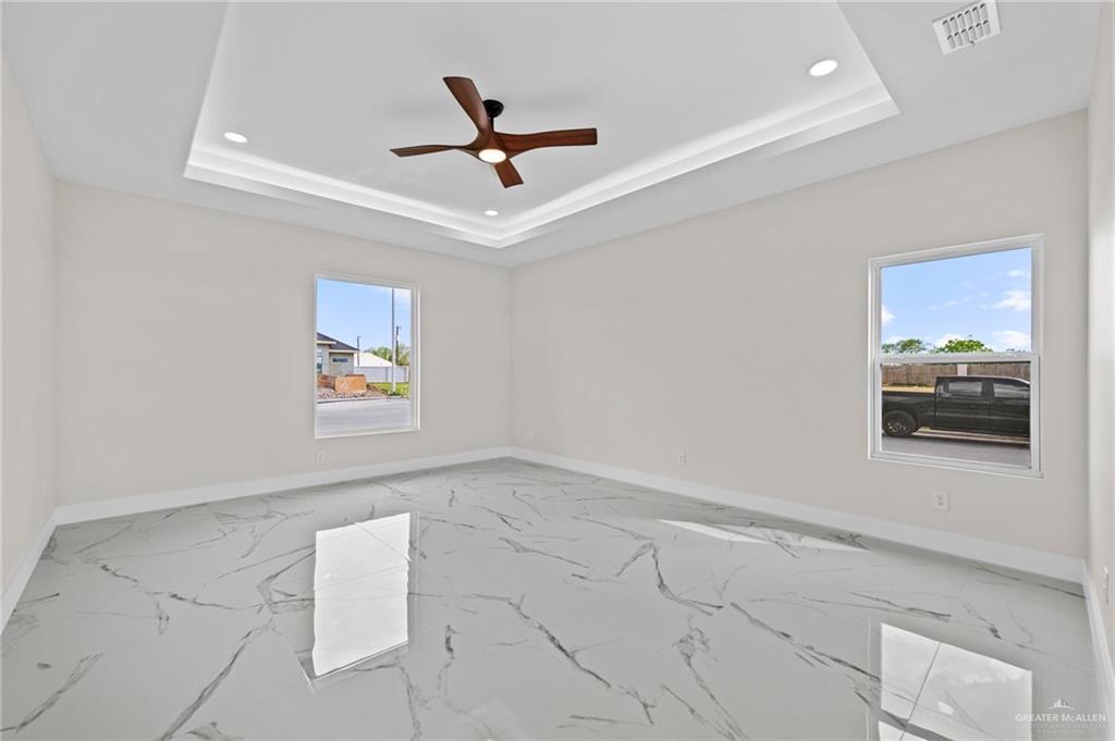 3113 S Auburndale Avenue