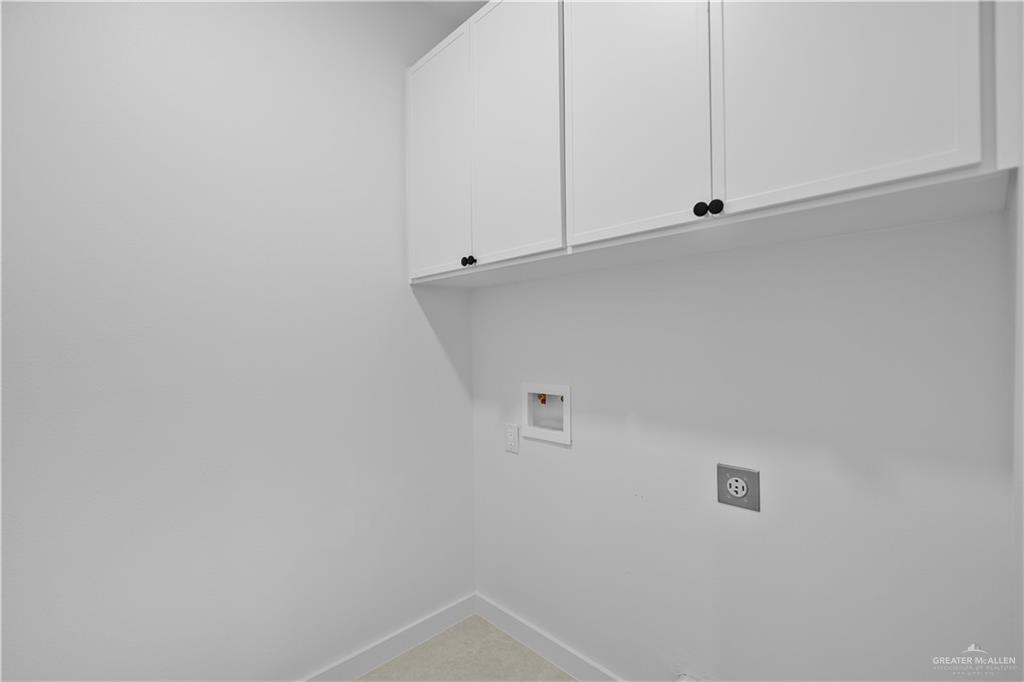 2217 N Venice Avenue